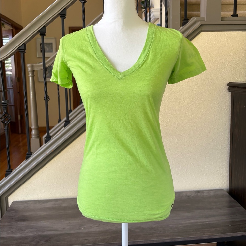 Pink by Victoria’s Secret Bright Green V-Neck Women's Top Size XS